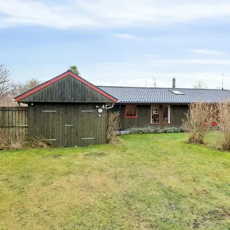 Charming Wooden Summer House In Trend *