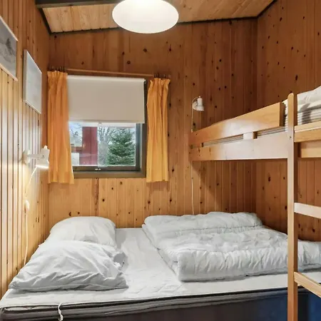 Charming Wooden Summer House In Trend Tatil Evi Løgsted