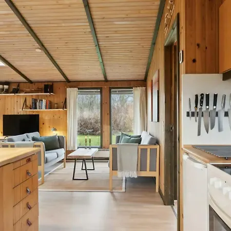 Dom wakacyjny Charming Wooden Summer House In Trend *
