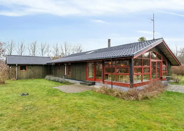 Charming Wooden Summer House In Trend * Logstor